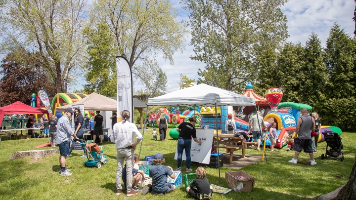CHANGEMENT DE LIEU - Familles en fête arrive à grands pas !