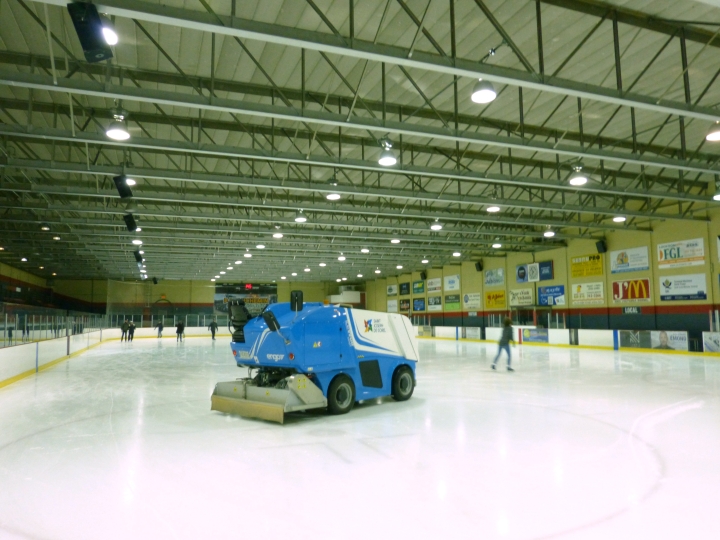 Offre d'emploi - Opérateur(trice) de surfaceuse à glace